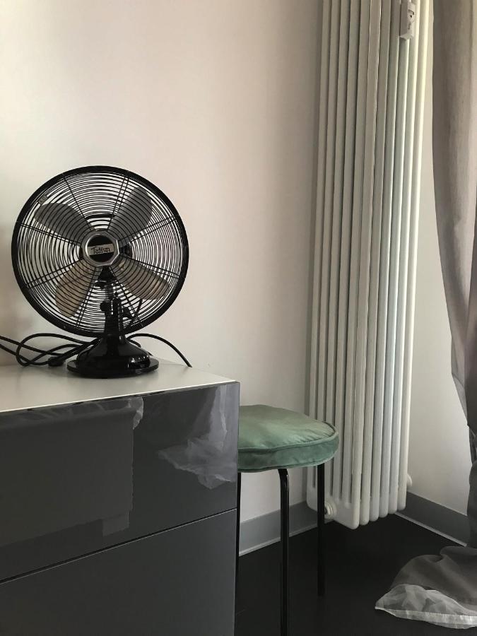 Civico6 Apartment ตีราโน ภายนอก รูปภาพ